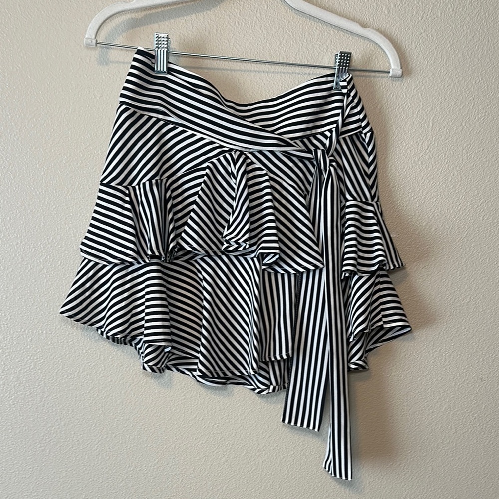Express Black and White Asymmetrical Mini Skirt